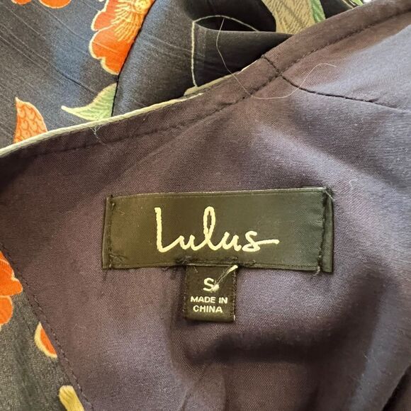 Lulus floral mini dress with open back. Size small - Picture 3 of 9